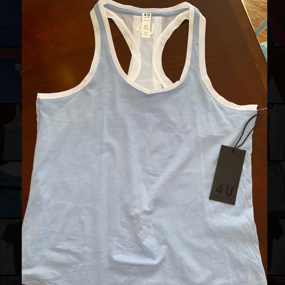 NWT 4U tank top